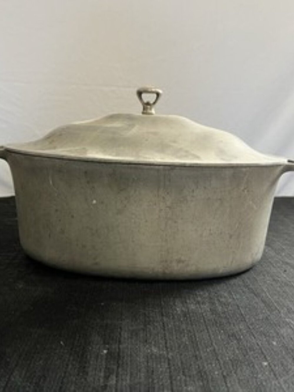 Banner Vintage Heavy Cast Aluminum Dutch Oven Roasting Pan
